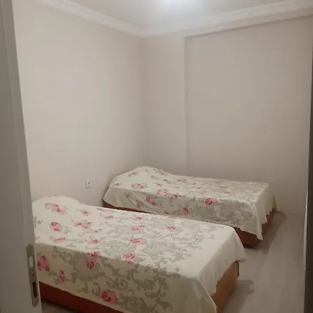 Daire Şeref Vural Kuşadası